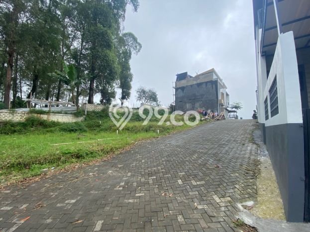 Tanah di Cisarua, Bandung Barat Luas 77m2 Dijual Segera Tanah di Cisarua, Bandung Barat Luas 77m2 Dijual Segera
