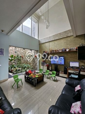 Ready to Use! Luxury House LT 216m2 Desain Modern di Gading Serpong Serenade Lake Ready to Use! Luxury House LT 216m2 Desain Modern di Gading Serpong Serenade Lake