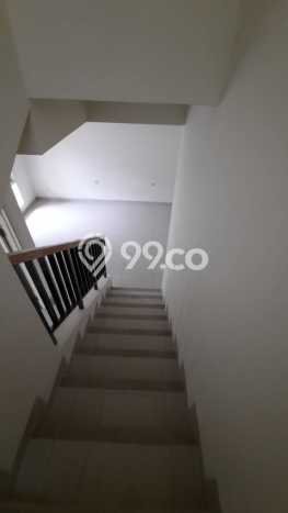 Jual Rumah Eksklusif 4 KT di Summarecon Serpong, Tangerang Jual Rumah Eksklusif 4 KT di Summarecon Serpong, Tangerang