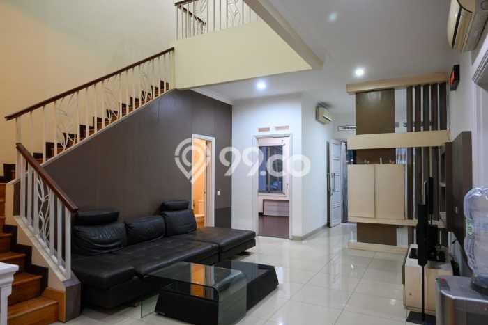 Rumah Disewakan Tangerang LT 162m2 LB 200m2 Kawasan Gading Serpong The Spring Rumah Disewakan Tangerang LT 162m2 LB 200m2 Kawasan Gading Serpong The Spring