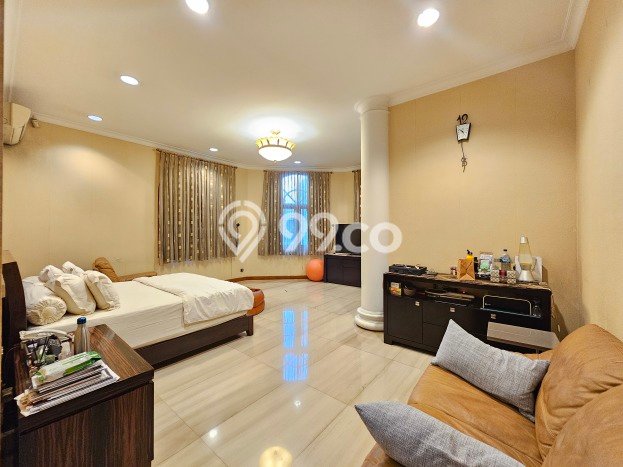 Rumah Luxury Modern Tanpa Renovasi di Kedoya Baru Jakarta Barat Rumah Luxury Modern Tanpa Renovasi di Kedoya Baru Jakarta Barat