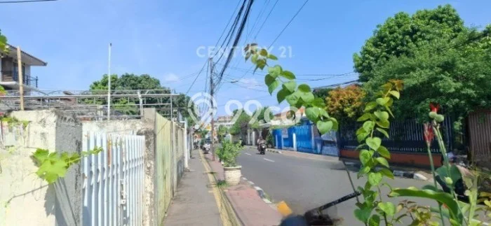 Dijual Rumah Premium dengan Fasilitas Sekitar Komplit di Matraman, Jakarta Timur Dijual Rumah Premium dengan Fasilitas Sekitar Komplit di Matraman, Jakarta Timur