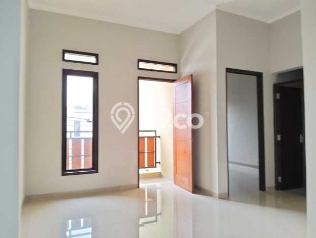 Rumah Modern Cantik 3 KT Bisa Langsung Pindah di Serpong Utara Rumah Modern Cantik 3 KT Bisa Langsung Pindah di Serpong Utara