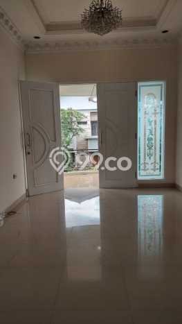 Rumah Mewah LB 650m2 Siap Huni Desain Elegan di Bintaro, Tangerang Selatan Rumah Mewah LB 650m2 Siap Huni Desain Elegan di Bintaro, Tangerang Selatan
