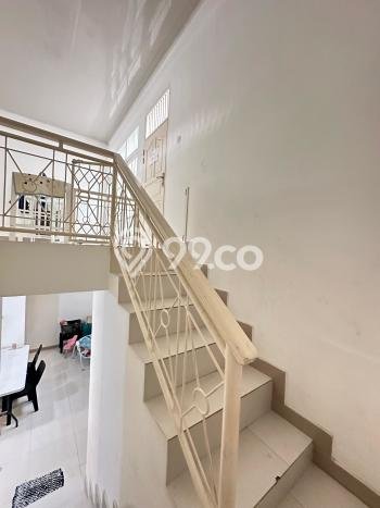 Ready to Use! Luxury House LT 180m2 Desain Elegan di Bintaro Ready to Use! Luxury House LT 180m2 Desain Elegan di Bintaro