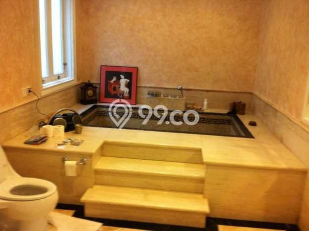 Jual Cepat Hunian Elegan Cozy di Jakarta Selatan Jual Cepat Hunian Elegan Cozy di Jakarta Selatan