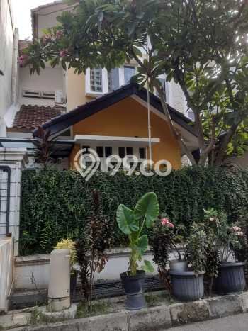 Rumah Mewah LB 220m2 Siap Huni Desain Elegan di Tanjung Barat, Jakarta Selatan Rumah Mewah LB 220m2 Siap Huni Desain Elegan di Tanjung Barat, Jakarta Selatan