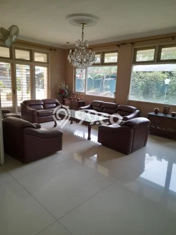 Rumah Elit Modern Tanpa Renovasi di Rawamangun Jakarta Timur Rumah Elit Modern Tanpa Renovasi di Rawamangun Jakarta Timur
