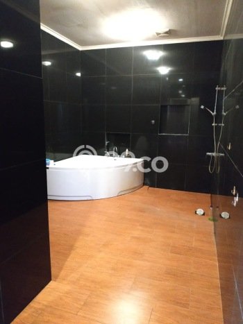 Rumah sewa siap pakai 4 KT di Gading Serpong, Tangerang Rumah sewa siap pakai 4 KT di Gading Serpong, Tangerang