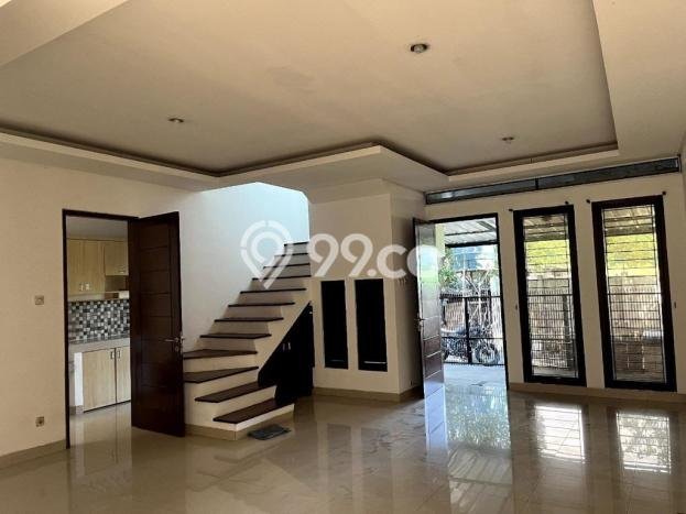 Rumah Luxury Modern Siap Huni di Veteran Jakarta Selatan Rumah Luxury Modern Siap Huni di Veteran Jakarta Selatan