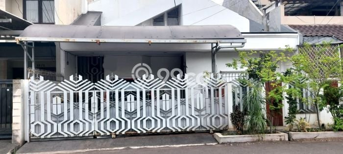 Rumah Elit Modern Tanpa Renovasi di Kedoya Baru Jakarta Barat Rumah Elit Modern Tanpa Renovasi di Kedoya Baru Jakarta Barat