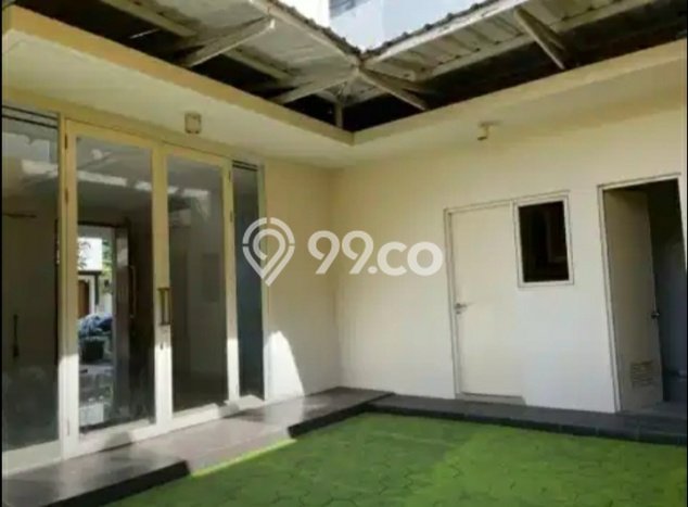 Lokasi terbaik! Rumah siap pakai disewakan di Sidoarjo LB 145m2 Lokasi terbaik! Rumah siap pakai disewakan di Sidoarjo LB 145m2