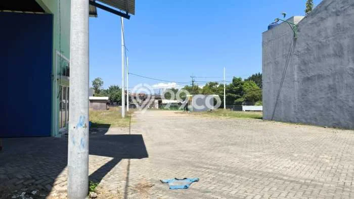 Disewakan Gudang komersial di Kedamean luas bangunan 360m2 Disewakan Gudang komersial di Kedamean luas bangunan 360m2