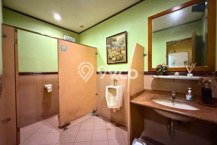 Dijual Ruko 4 Lantai Lokasi Strategis Area Jl. Melawai Kebayoran Baru Dijual Ruko 4 Lantai Lokasi Strategis Area Jl. Melawai Kebayoran Baru