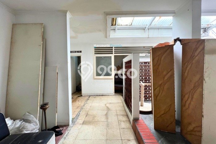 Dijual Rumah Klasik Area Embassy & Pejabat Area Jl. Karang Asem Mega Kuningan Dijual Rumah Klasik Area Embassy & Pejabat Area Jl. Karang Asem Mega Kuningan