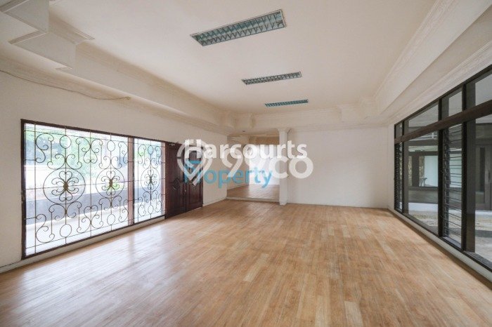 Dijual Rumah Klasik Terawat Area Jl. Pandeglang Menteng Dijual Rumah Klasik Terawat Area Jl. Pandeglang Menteng