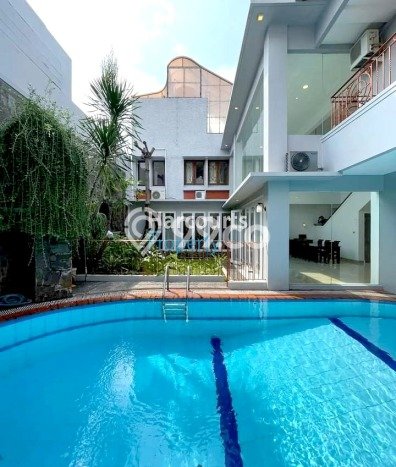 Dijual Rumah Modern Lingkungan Tenang Lokasi Strategis Area Jl. Dukuh Patra Kuningan Dijual Rumah Modern Lingkungan Tenang Lokasi Strategis Area Jl. Dukuh Patra Kuningan
