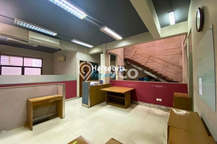 Kebayoran Baru, Disewakan 2 Unit Rumah Lokasi Pinggir Jalan Cocok Untuk Kantor di Sisingamangaraja Kebayoran Baru, Disewakan 2 Unit Rumah Lokasi Pinggir Jalan Cocok Untuk Kantor di Sisingamangaraja