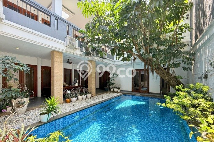 Dijual Luxury Classic House Terawat Area Jl. Sekolah Kencana Pondok Indah Dijual Luxury Classic House Terawat Area Jl. Sekolah Kencana Pondok Indah