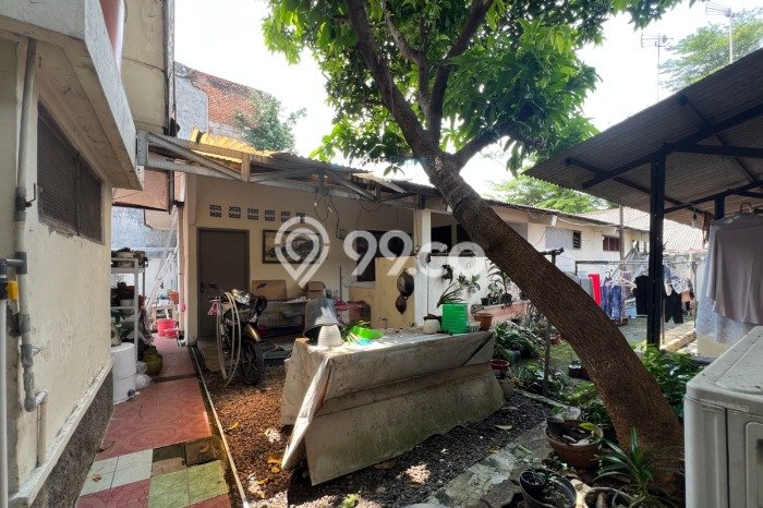 Cipete Area, Dijual Rumah Lama Hitung Tanah Bisa Dibangun Ulang Untuk Kos-kosan Dekat Pusat Bisnis ITC Cipete Area, Dijual Rumah Lama Hitung Tanah Bisa Dibangun Ulang Untuk Kos-kosan Dekat Pusat Bisnis ITC