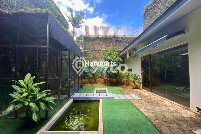 Kebayoran Baru, Disewakan 2 Unit Rumah Lokasi Pinggir Jalan Cocok Untuk Kantor di Sisingamangaraja Kebayoran Baru, Disewakan 2 Unit Rumah Lokasi Pinggir Jalan Cocok Untuk Kantor di Sisingamangaraja
