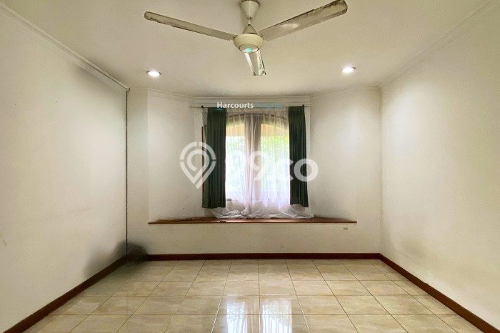 Dijual Rumah Klasik 2 Lantai Banyak Kamar Area Jl. Metro Alam Pondok Indah Dijual Rumah Klasik 2 Lantai Banyak Kamar Area Jl. Metro Alam Pondok Indah