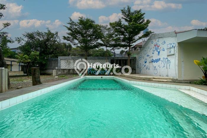 Disewakan Rumah 2 Lantai Luas bisa untuk Cocok untuk Kantor Area Jl. Kemang Selatan Disewakan Rumah 2 Lantai Luas bisa untuk Cocok untuk Kantor Area Jl. Kemang Selatan