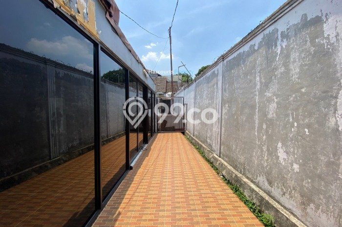 HOT LISTING, Kebayoran Area Dijual Rumah Hitung Tanah Lokasi Strategid Bisa dibangun Ulang cocok untuk Office, Sekolah dan kos-kosan HOT LISTING, Kebayoran Area Dijual Rumah Hitung Tanah Lokasi Strategid Bisa dibangun Ulang cocok untuk Office, Sekolah dan kos-kosan