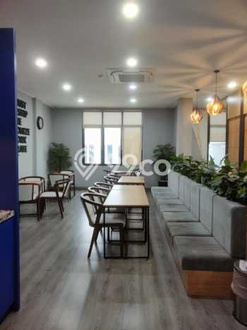 AREA TERBAIK! Ruko Kawasan Kelapa Gading, Luas 400m2m², Keramaian Tinggi AREA TERBAIK! Ruko Kawasan Kelapa Gading, Luas 400m2m², Keramaian Tinggi