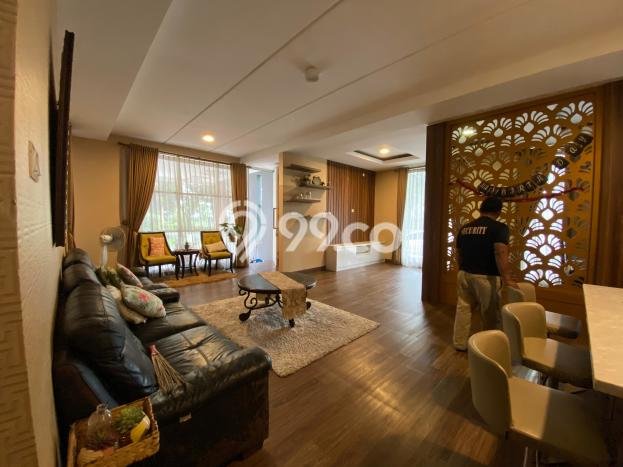 Jual Rumah Mewah Megah Dengan View Eksklusif di Bintaro, Tangerang Selatan Jual Rumah Mewah Megah Dengan View Eksklusif di Bintaro, Tangerang Selatan
