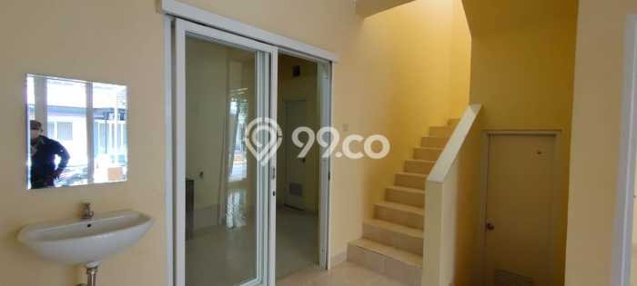 Rumah Modern Cantik 2 Kamar Bisa Langsung Pindah di Serpong Utara Rumah Modern Cantik 2 Kamar Bisa Langsung Pindah di Serpong Utara