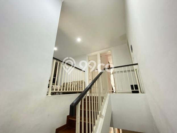 Jual Rumah Mewah Megah Dengan View Eksklusif di Bintaro, Tangerang Selatan Jual Rumah Mewah Megah Dengan View Eksklusif di Bintaro, Tangerang Selatan