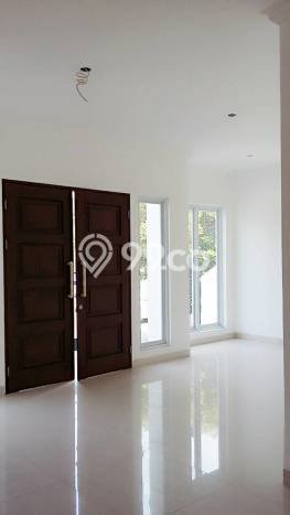 Rumah Mewah LB 640m2 Siap Pakai Desain Elegan di Pluit, Jakarta Utara Rumah Mewah LB 640m2 Siap Pakai Desain Elegan di Pluit, Jakarta Utara