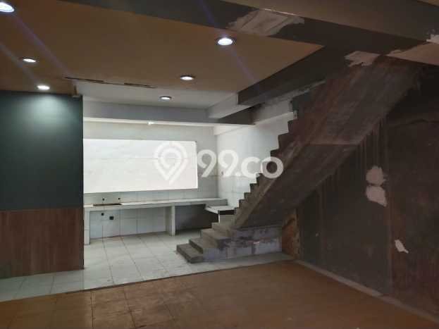 Area Ramai! Ruko Dijual di Muara Karang untuk Bisnis Luas Bangunan 125m2 Area Ramai! Ruko Dijual di Muara Karang untuk Bisnis Luas Bangunan 125m2