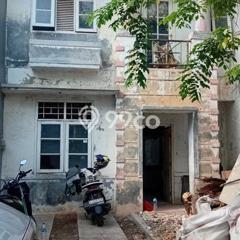 Dijual Rumah Bagus Siap Huni di Jakarta Barat Strategis Dijual Rumah Bagus Siap Huni di Jakarta Barat Strategis