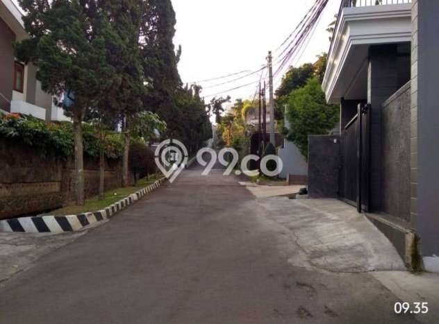Rumah Lokasi Strategis di , Bandung, Luas 200m2m² Bangunan 300m2m² Rumah Lokasi Strategis di , Bandung, Luas 200m2m² Bangunan 300m2m²
