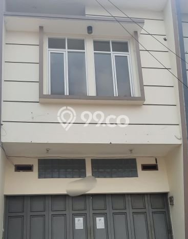 Ruko Disewa di Bandung dengan LB 150m2 Area Komersial Ramai Ruko Disewa di Bandung dengan LB 150m2 Area Komersial Ramai
