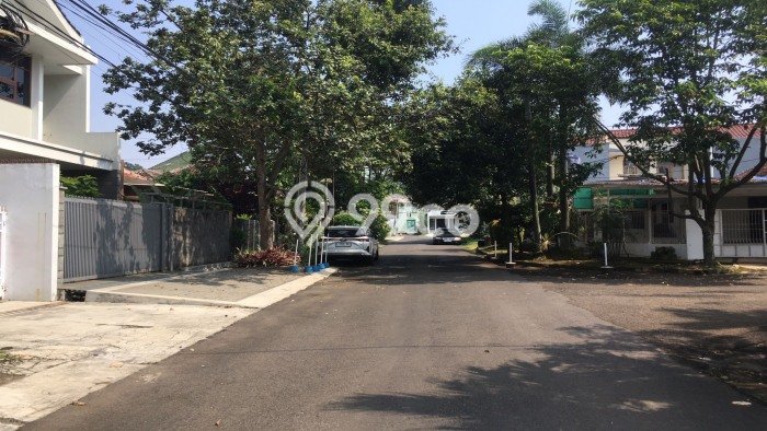 Sewa Rumah Murah di Riau Bandung Punya 4 Kamar Tidur Sewa Rumah Murah di Riau Bandung Punya 4 Kamar Tidur