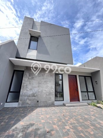 Rumah Mewah LB 240m2 Siap Huni Desain Elegan di BKR, Bandung Rumah Mewah LB 240m2 Siap Huni Desain Elegan di BKR, Bandung