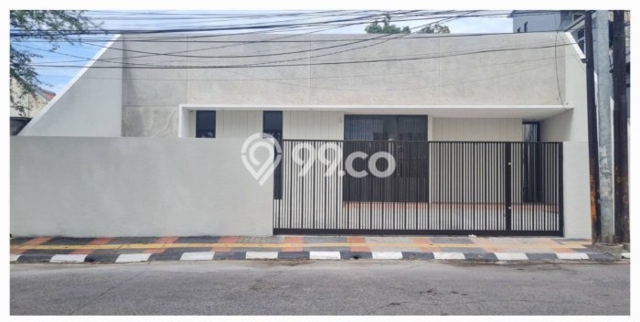 For Sale! Luxury House LT 300m2 Desain Modern di BKR For Sale! Luxury House LT 300m2 Desain Modern di BKR