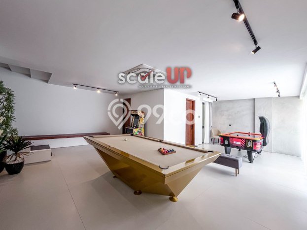 Ready to Use! Luxury House LT 512m2 Desain Elegan di Dago Ready to Use! Luxury House LT 512m2 Desain Elegan di Dago