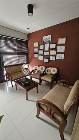Rumah Elit LB 180m2 Siap Huni Desain Elegan di Setra Duta, Bandung Rumah Elit LB 180m2 Siap Huni Desain Elegan di Setra Duta, Bandung