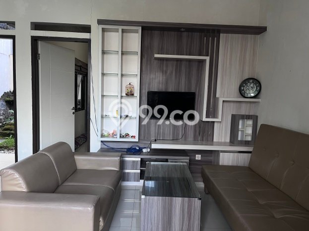 Jual Rumah Strategis Bagus Punya 3 KT di Arcamanik Bandung SHM Jual Rumah Strategis Bagus Punya 3 KT di Arcamanik Bandung SHM