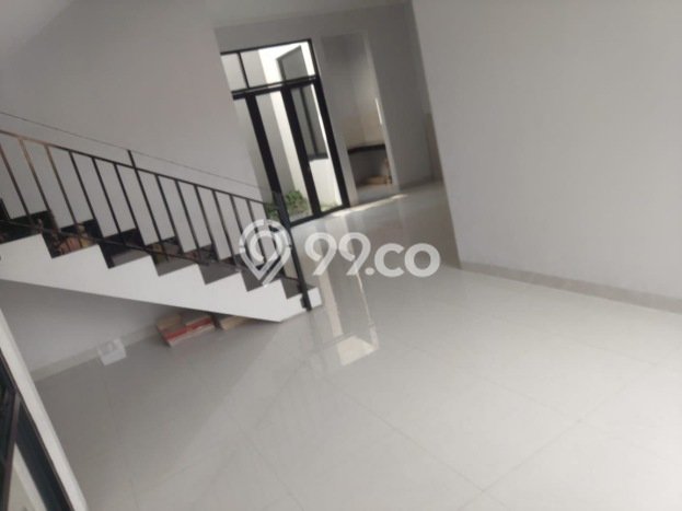 Ready to Use! Luxury House LT 120m2 Desain Modern di Turangga Ready to Use! Luxury House LT 120m2 Desain Modern di Turangga