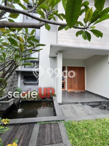 Rumah Elit LB 400m2 Siap Pakai Desain Elegan di Burangrang, Bandung Rumah Elit LB 400m2 Siap Pakai Desain Elegan di Burangrang, Bandung