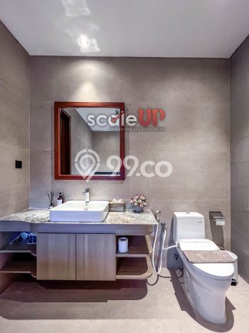 Ready to Use! Luxury House LT 512m2 Desain Elegan di Dago Ready to Use! Luxury House LT 512m2 Desain Elegan di Dago
