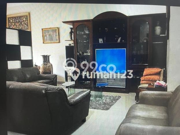 HARGA SPECIAL! Rumah Asri di , LT 382m2m² LB 500m2m² HARGA SPECIAL! Rumah Asri di , LT 382m2m² LB 500m2m²