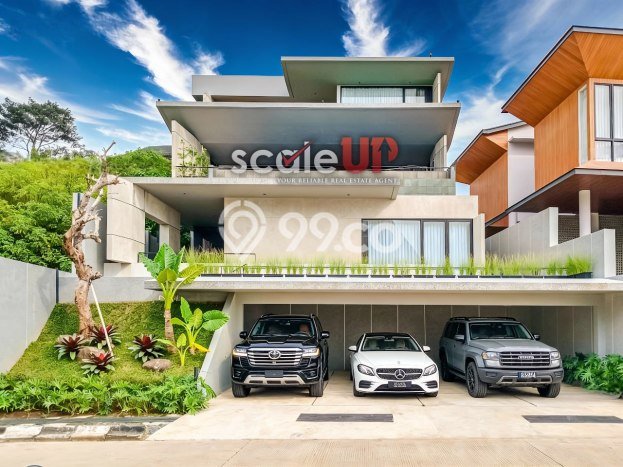 Ready to Use! Luxury House LT 512m2 Desain Elegan di Dago Ready to Use! Luxury House LT 512m2 Desain Elegan di Dago