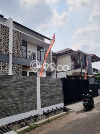 Ready to Use! Luxury House LT 120m2 Desain Modern di Turangga Ready to Use! Luxury House LT 120m2 Desain Modern di Turangga