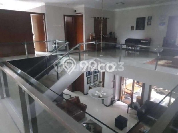 PROPERTI UNGGULAN! Rumah Strategis di Coblong, LT 515m2m² Bangunan 700m2m² PROPERTI UNGGULAN! Rumah Strategis di Coblong, LT 515m2m² Bangunan 700m2m²